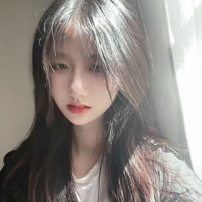 不认识的女友